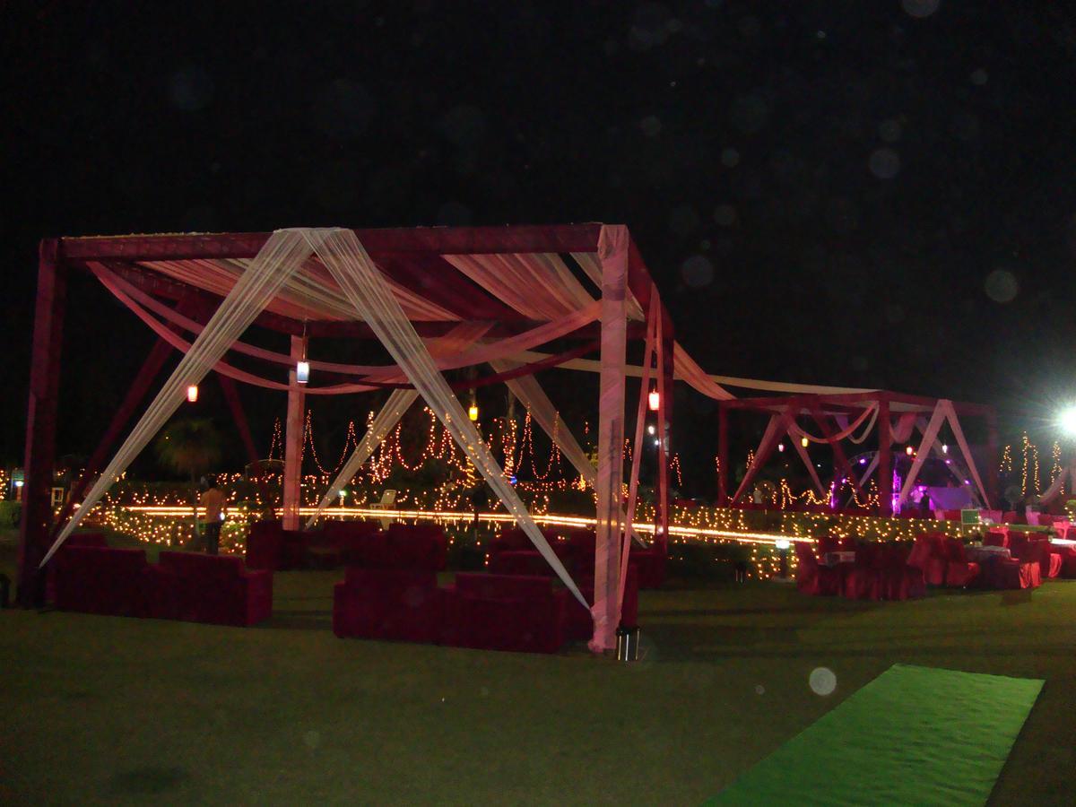 Hotel North Park Panchkula Esterno foto